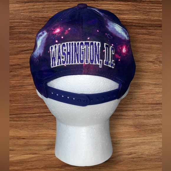 DC Galaxy Print Cap - Picture 6 of 9